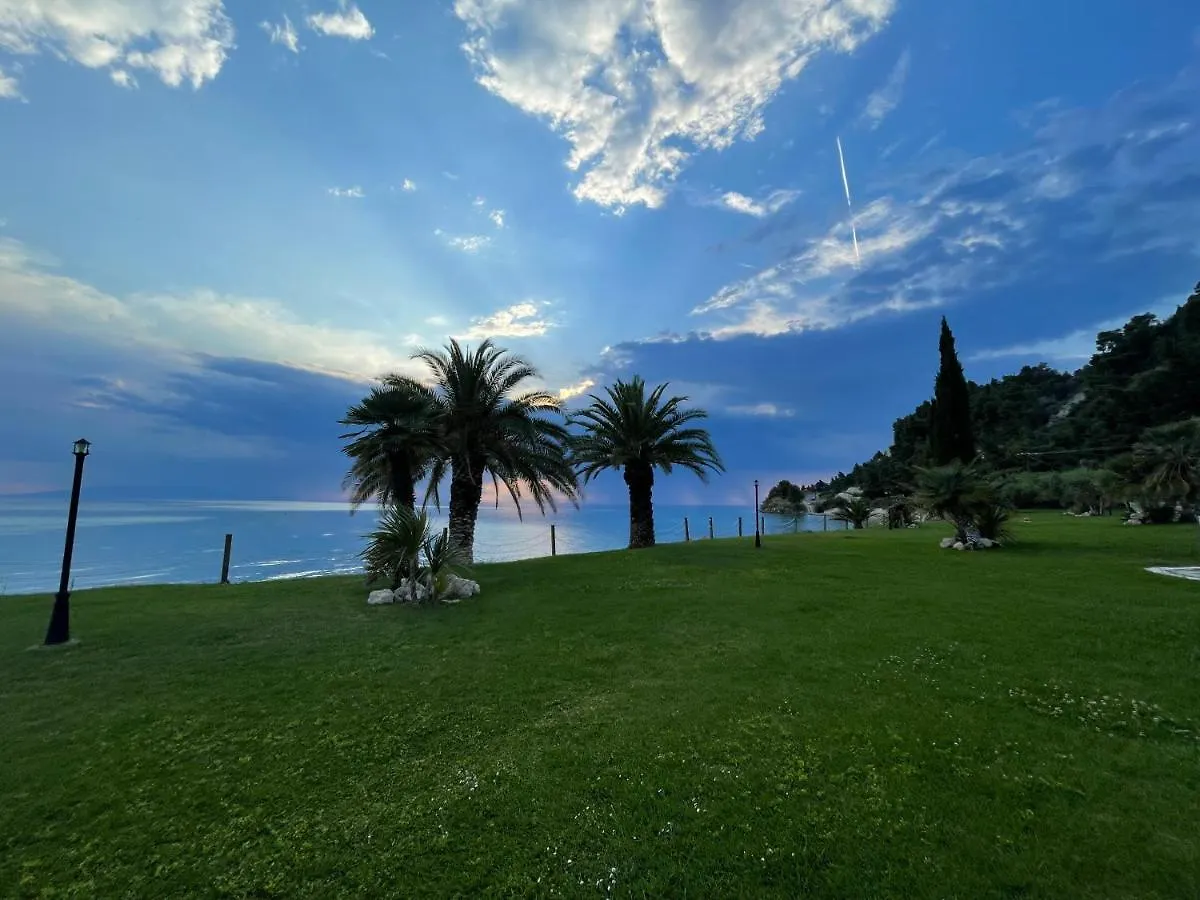 Seafront Family Apartment Thetis Fourka 0*,