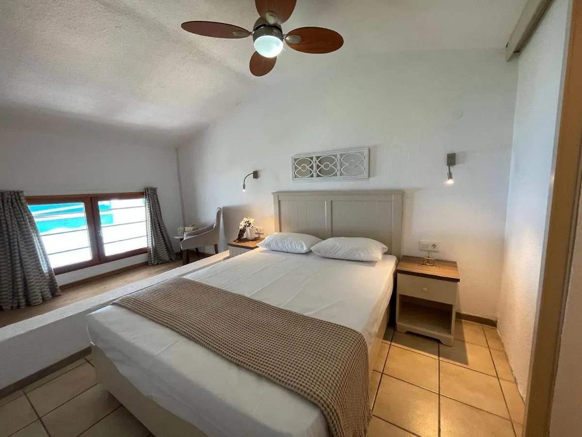 Seafront Family Apartment Thetis Fourka Greece