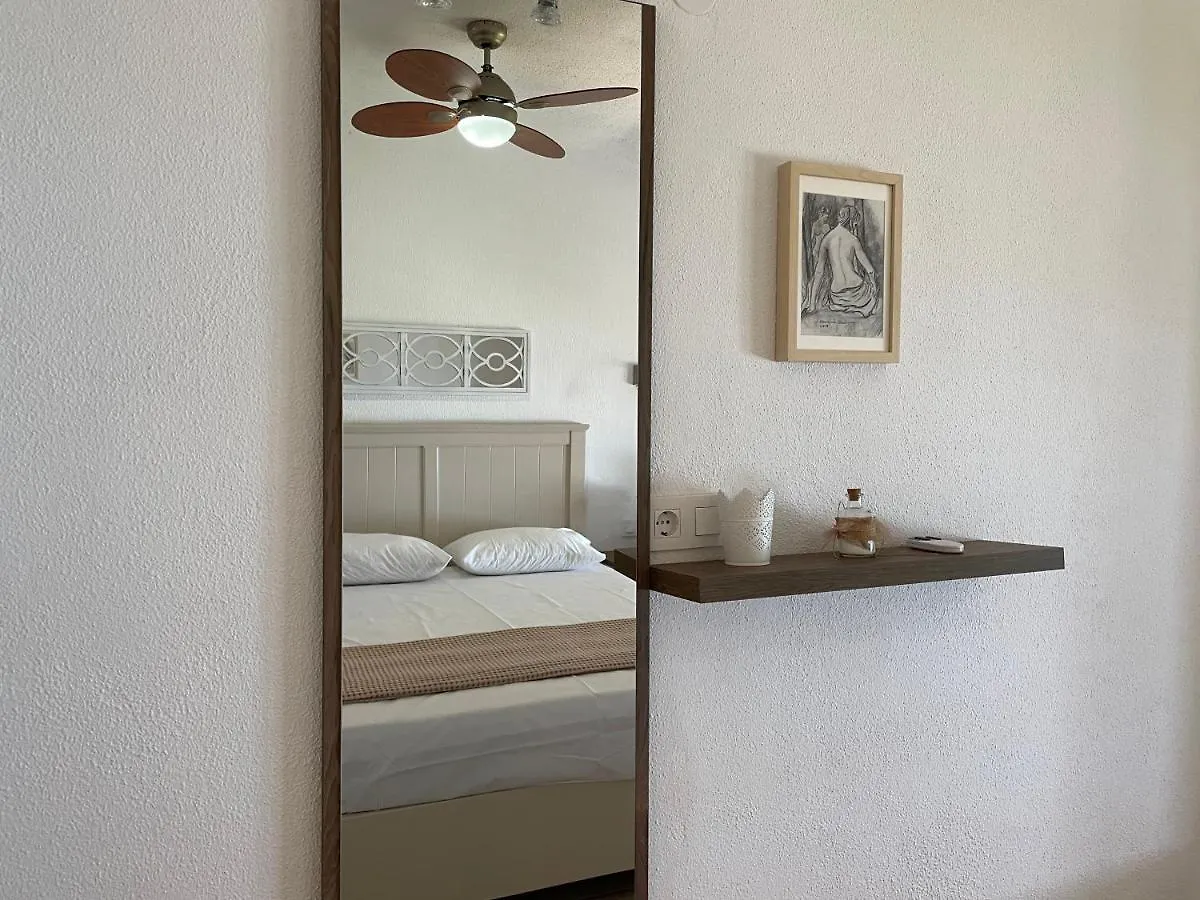Holiday home Seafront Family Apartment Thetis Fourka Greece