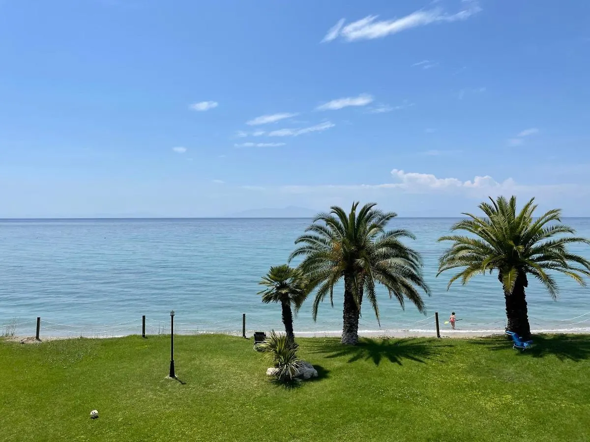 Seafront Family Apartment Thetis Fourka 0*,  Greece
