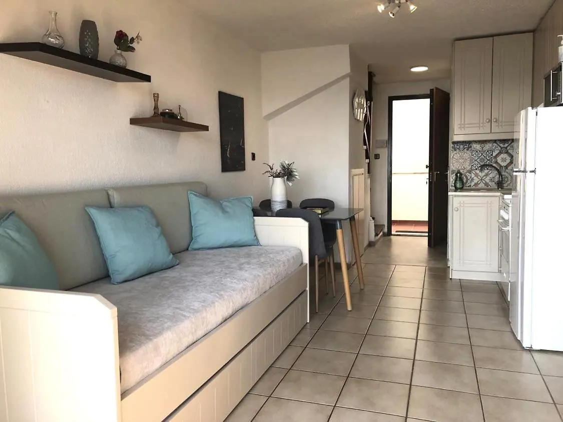 Seafront Family Apartment Thetis Fourka Greece