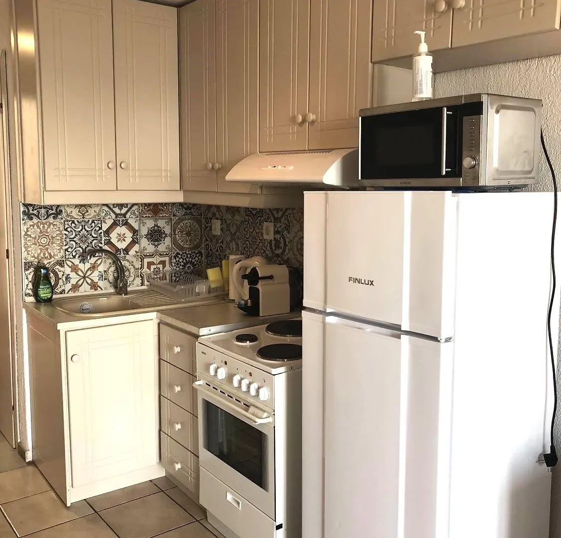 Seafront Family Apartment Thetis Fourka